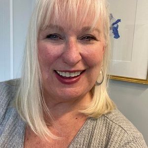 Meet your Posher, Karen